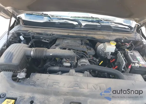 2019 Ram 1500 Laramie 4X2 5'7 Box from USA, damaged, VIN 1C6RREJT5KN514166